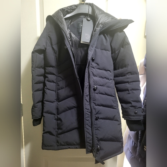 Canada Goose Jackets & Blazers - Navy Blue Canada Goose Jacket XS